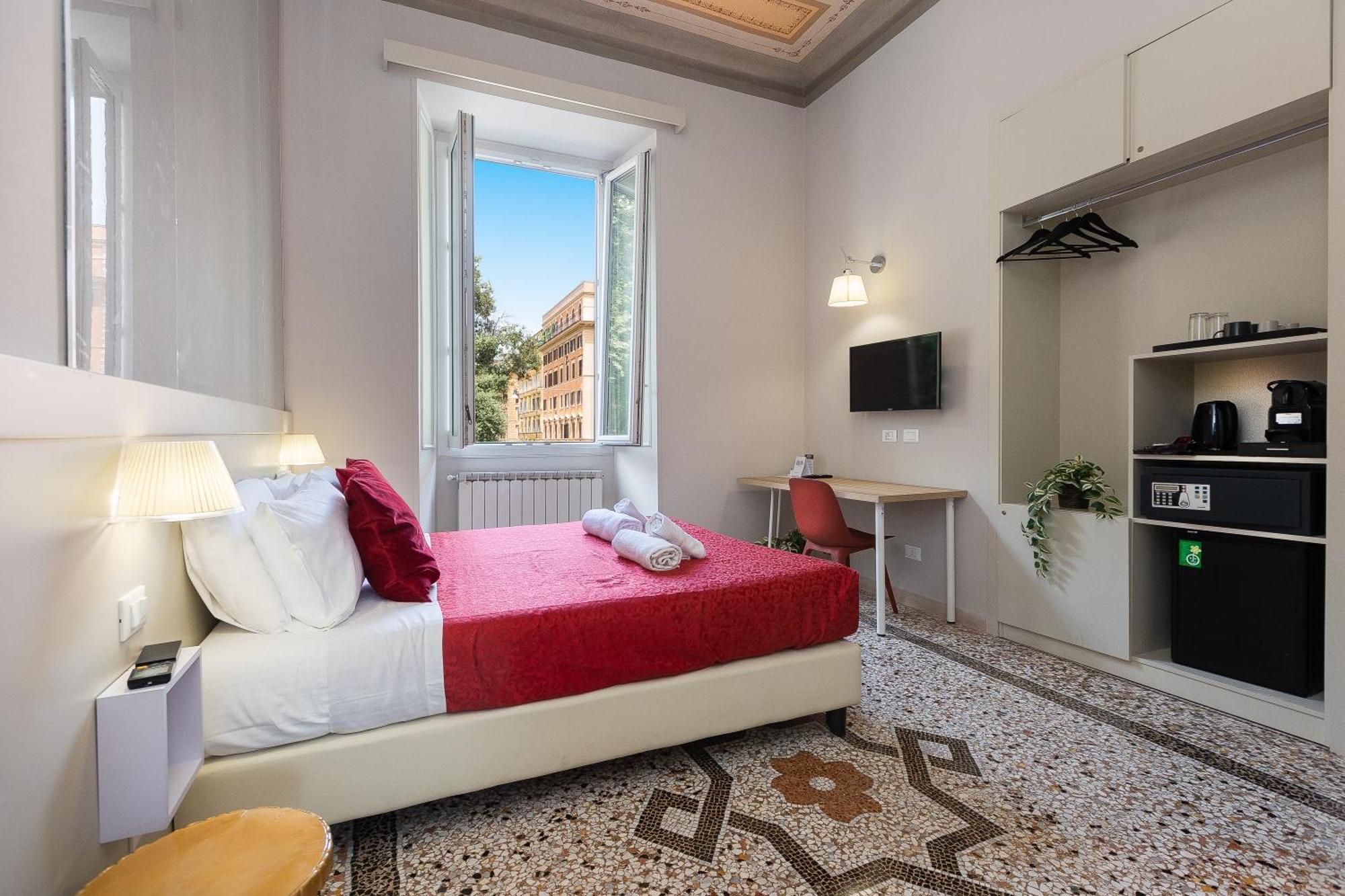 Iron Cityaus Termini Рим Экстерьер фото