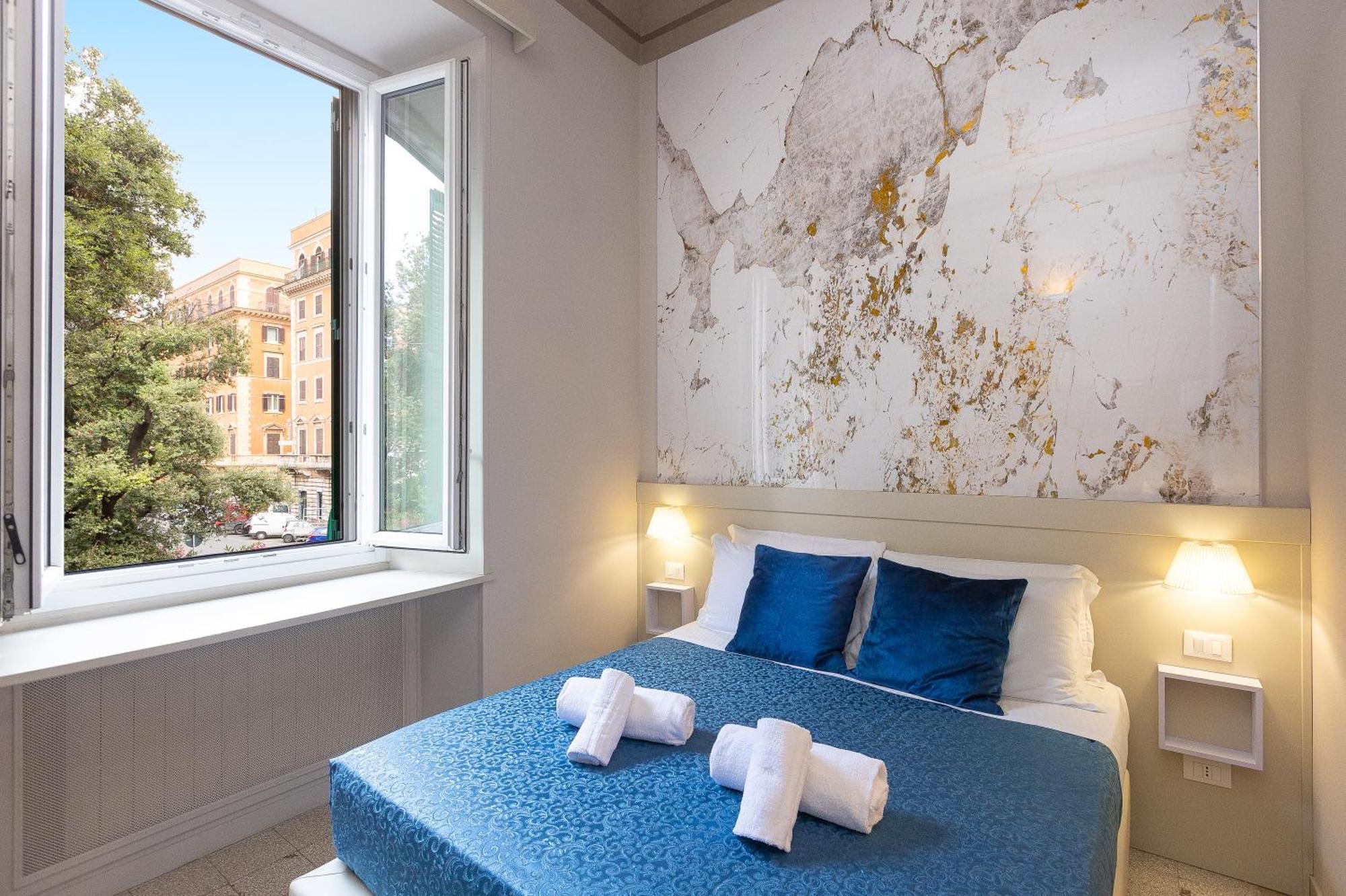 Iron Cityaus Termini Рим Экстерьер фото