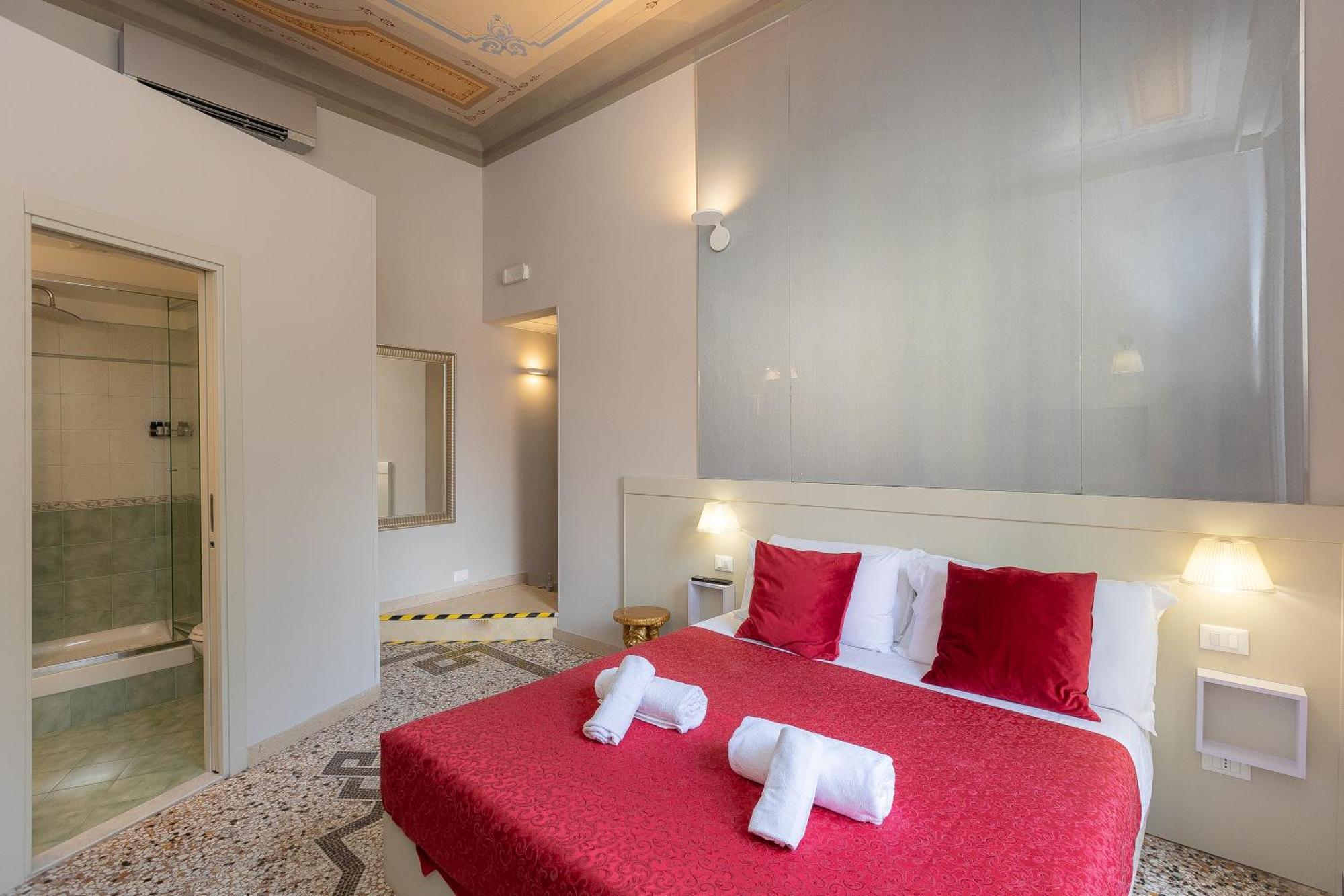 Iron Cityaus Termini Рим Экстерьер фото